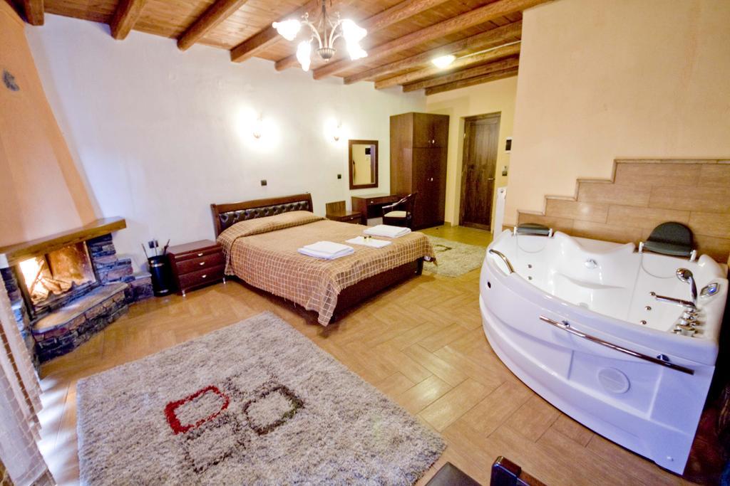Guesthouse Toitos Παλαιός Άγιος Αθανάσιος Δωμάτιο φωτογραφία